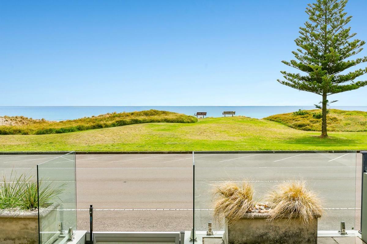 Beachfront Location Mount Maunganui Exterior foto